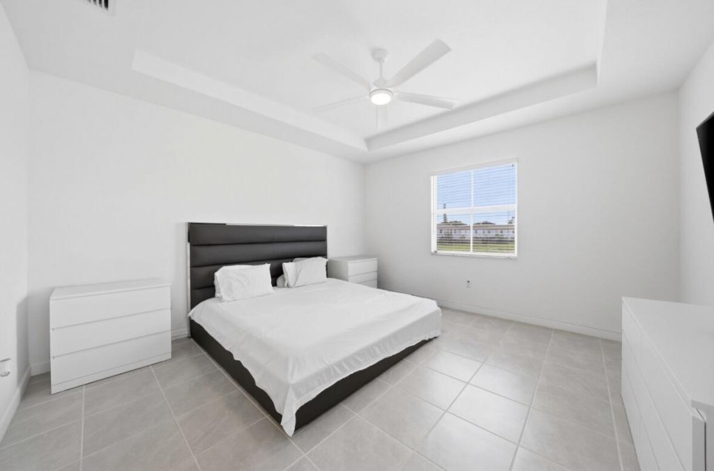 2324 NW 130th Terrace, Miami, FL 33167 Photo