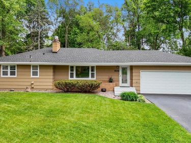 13529 Bellevue Drive, Minnetonka, MN 55345
