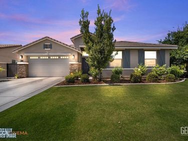 11511 Renaissance Court, Bakersfield, CA 93311
