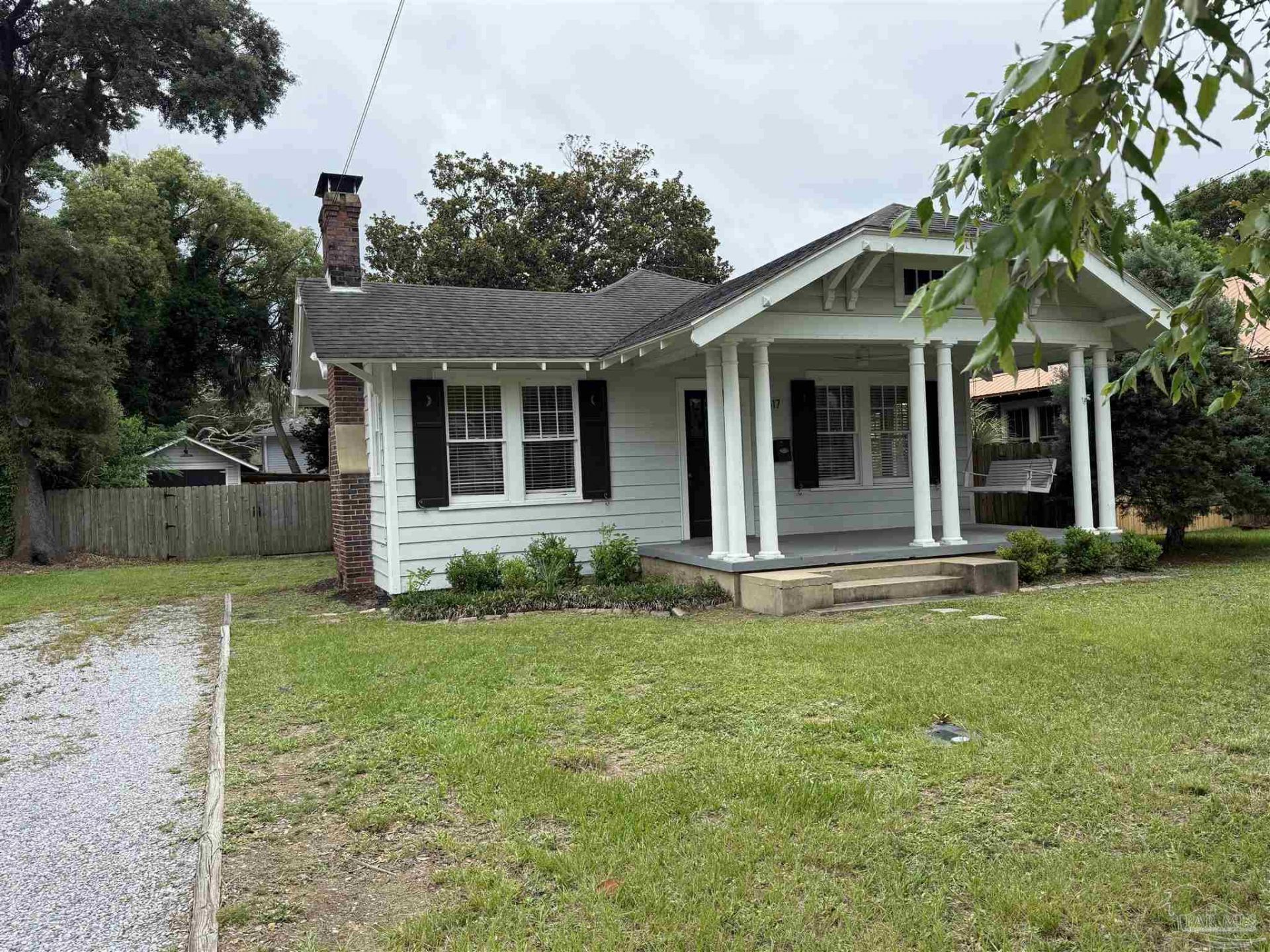 1517 E Gonzalez St, Pensacola, FL 32501 Main Photo