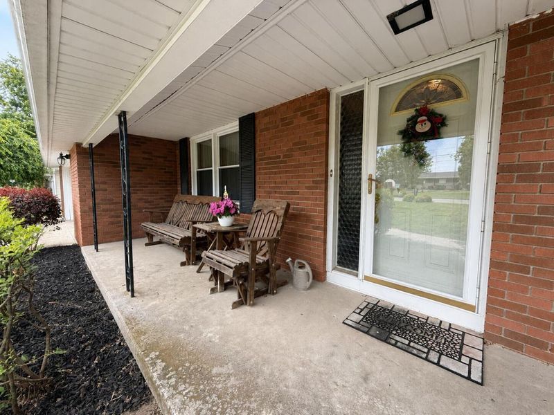 1105 Forest Hill Drive, Marion, OH 43302 Photo 6
