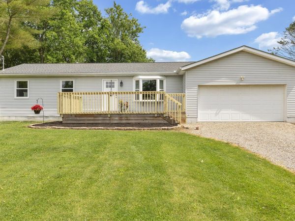 118 W Madison Drive NE, Newark, OH 43055