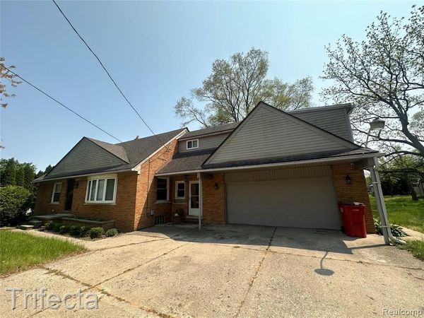 23930 21 Mile Road, Macomb Twp, MI 48042