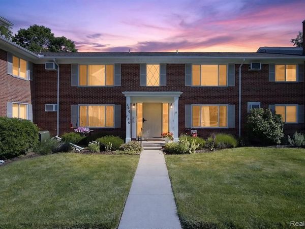 24111 Meridian Road, Grosse Ile Twp, MI 48138