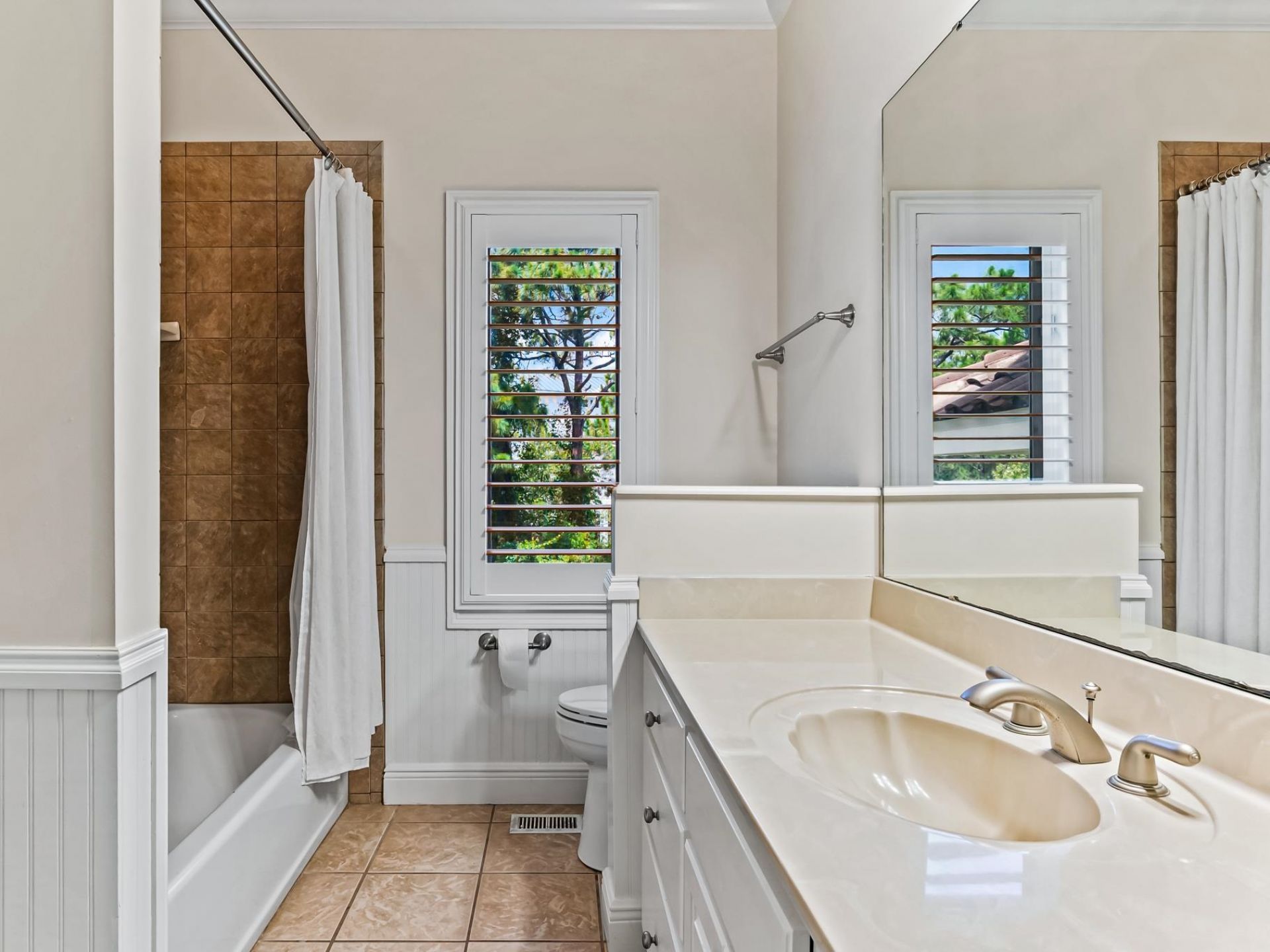 1604 Hawthorne Lane, Saint George Island, FL 32328 Photo