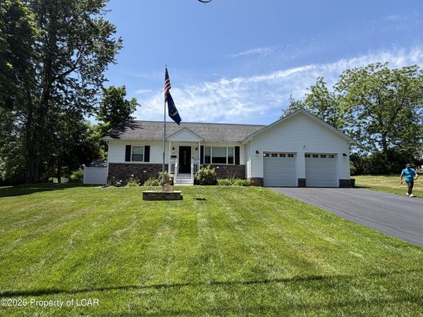 163 Davenport Street, Dallas, PA 18612
