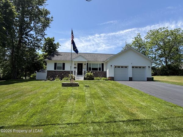 163 Davenport Street, Dallas, PA 18612