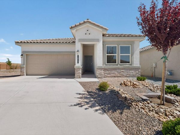 1012 Vallecito Loop NW, Los Lunas, NM 87031