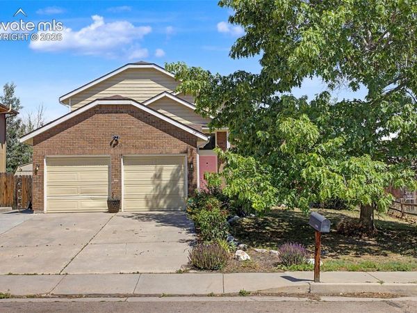 3840 Summer Breeze Drive, Colorado Springs, CO 80918