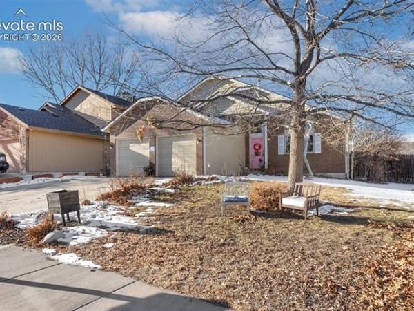 3840 Summer Breeze Drive, Colorado Springs, CO 80918