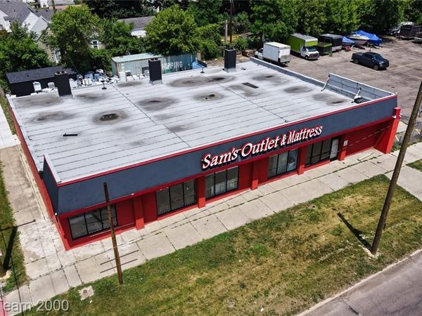 22140 W 7 Mile Road , Detroit, MI 48219