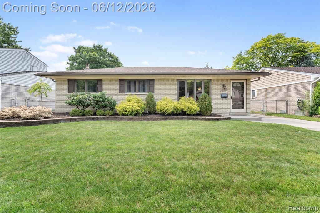 10330 Westlake Street, Taylor, MI 48180 Main Photo