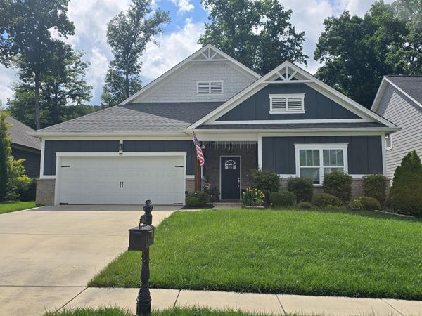559 Deer Valley Drive, Hixson, TN 37343