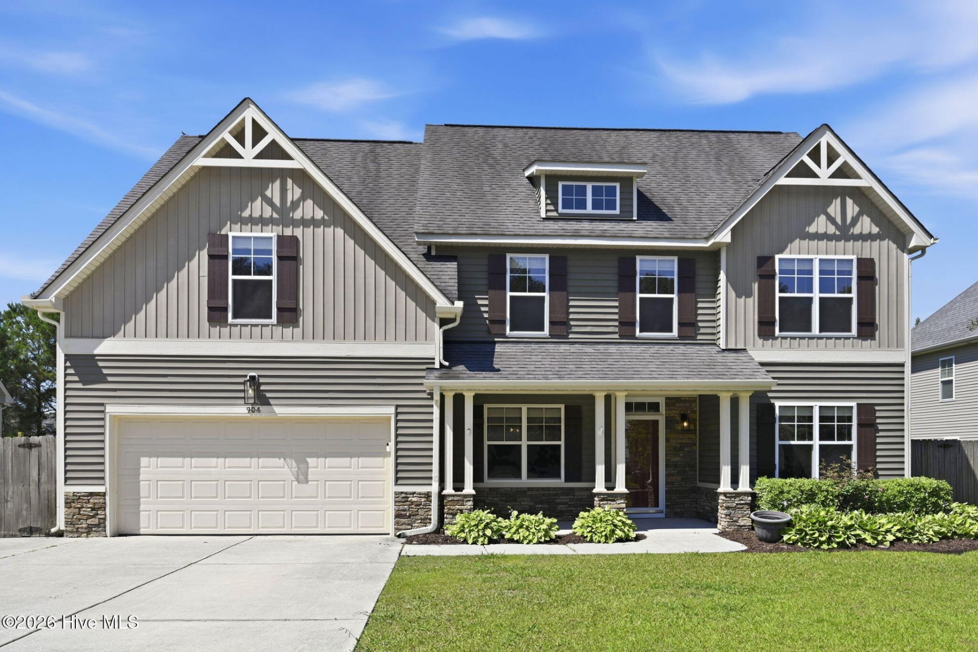 904 Stagecoach Drive, Jacksonville, NC 28546 Main Photo