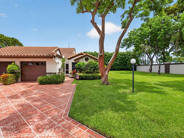 6082 Waldwick Circle, Delray Beach, FL 33484