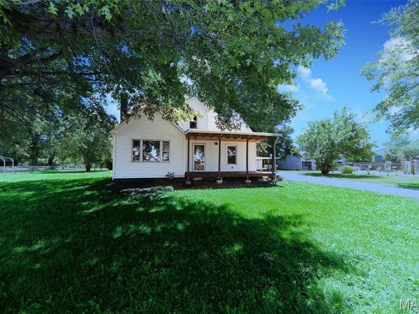 3520 Lake Drive, Granite City, IL 62040