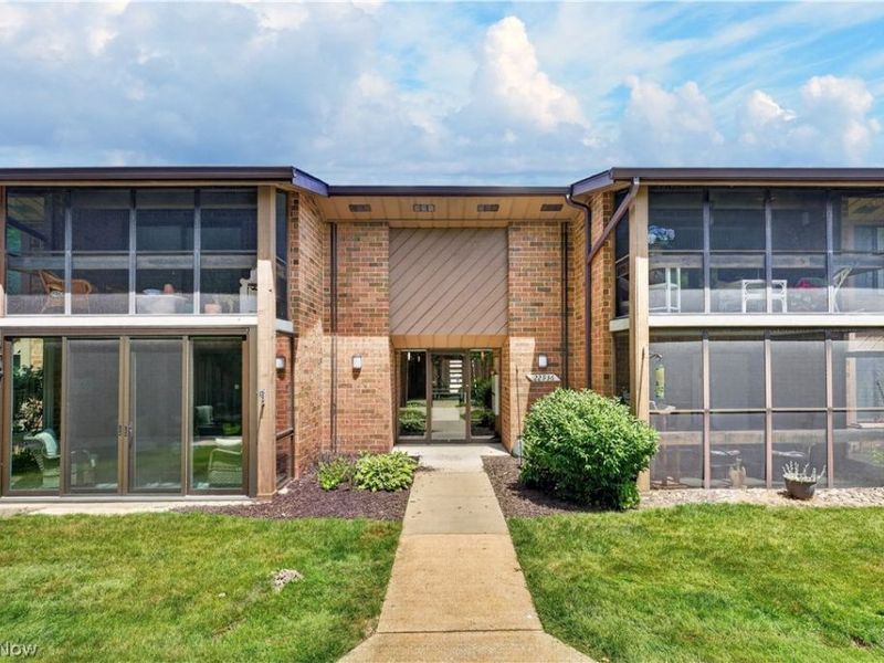 22936 Mastick Road, Unit 101, Westlake, OH 44126 Photo 1