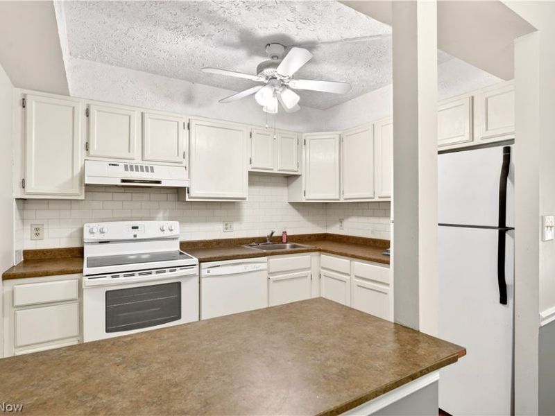 22936 Mastick Road, Unit 101, Westlake, OH 44126 Photo 14
