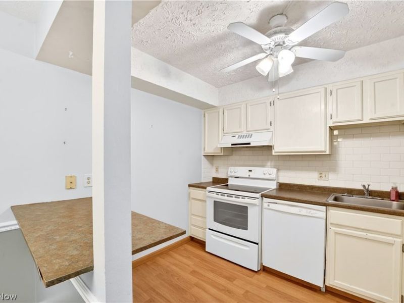 22936 Mastick Road, Unit 101, Westlake, OH 44126 Photo 15