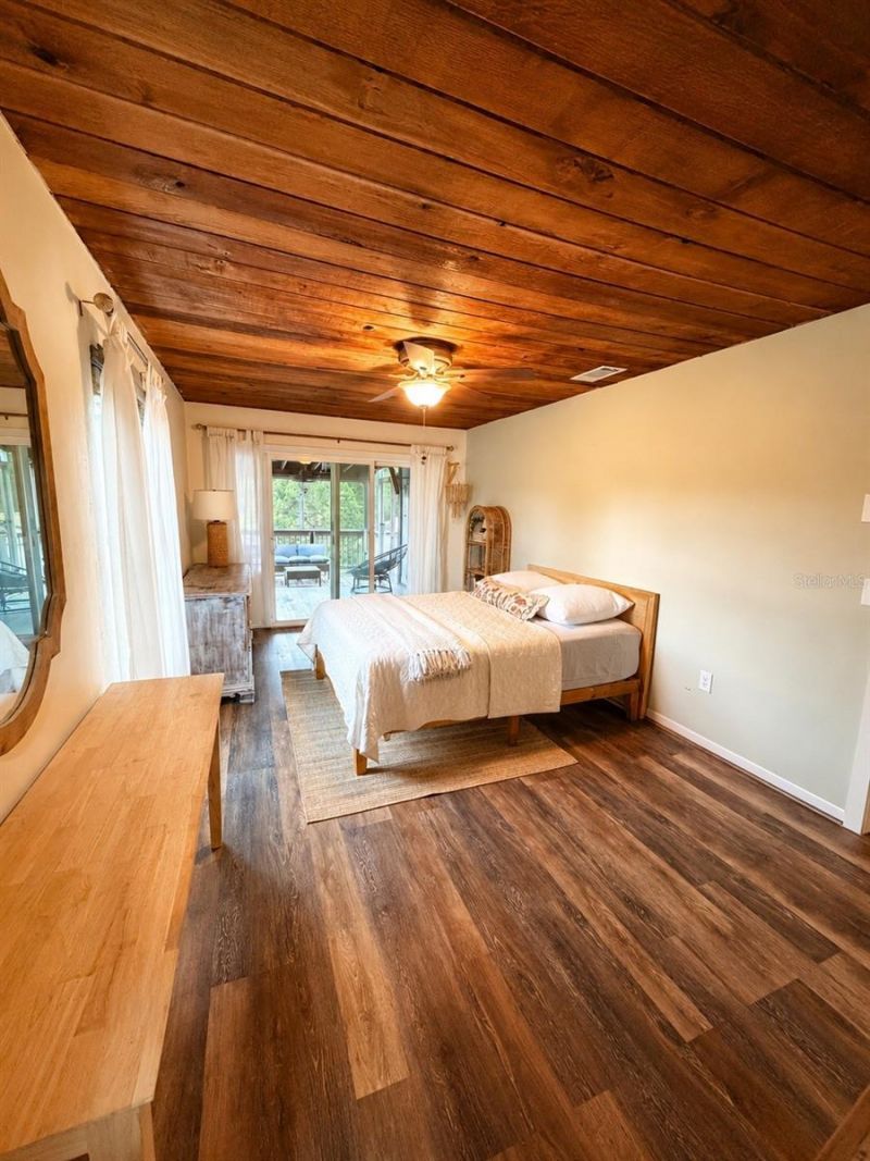 9100 Debbie Lane , Hudson, FL 34669 Photo