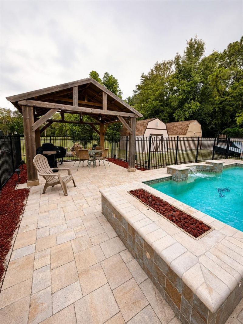 9100 Debbie Lane , Hudson, FL 34669 Photo