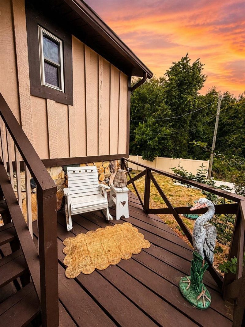 9100 Debbie Lane , Hudson, FL 34669 Photo