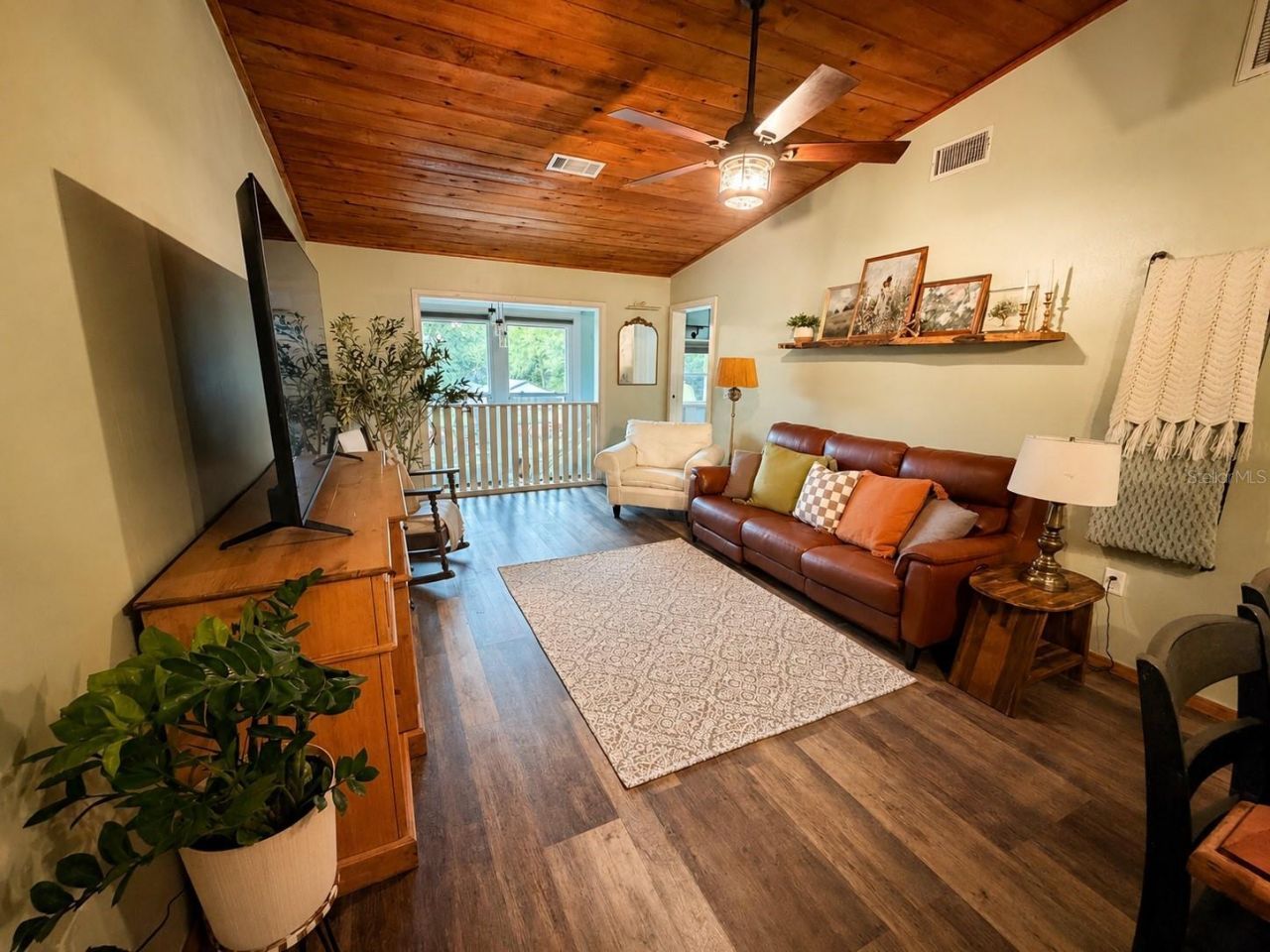 9100 Debbie Lane , Hudson, FL 34669 Photo