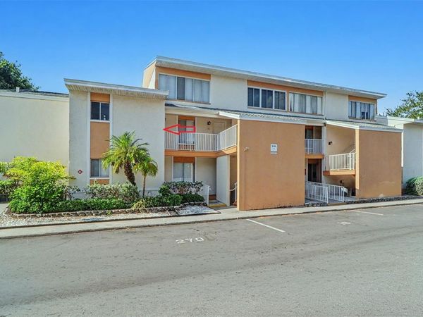 592 100TH AVENUE N, Unit 201, ST PETERSBURG, FL 33702