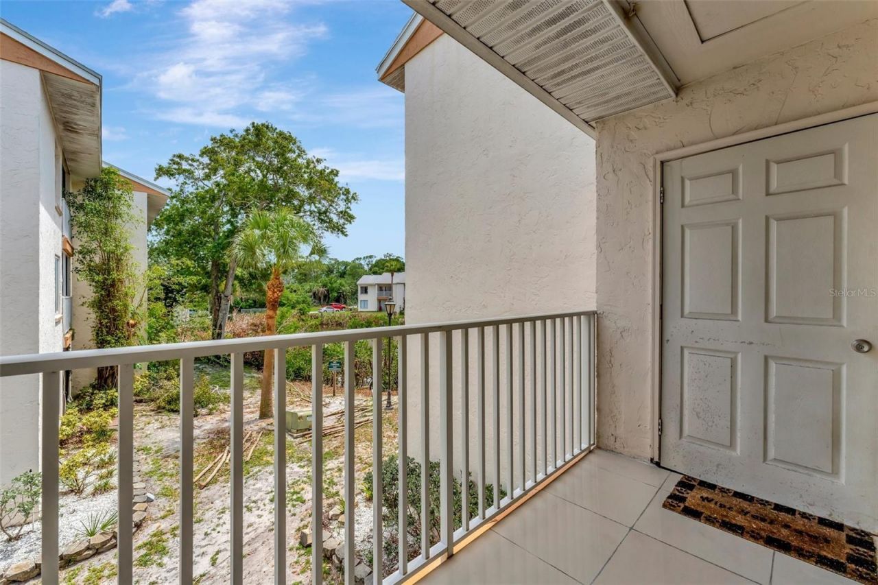 592 100th Avenue N, Unit 201, Saint Petersburg, FL 33702 Photo