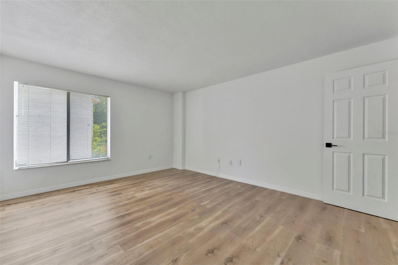 592 100th Avenue N, Unit 201, Saint Petersburg, FL 33702 Photo
