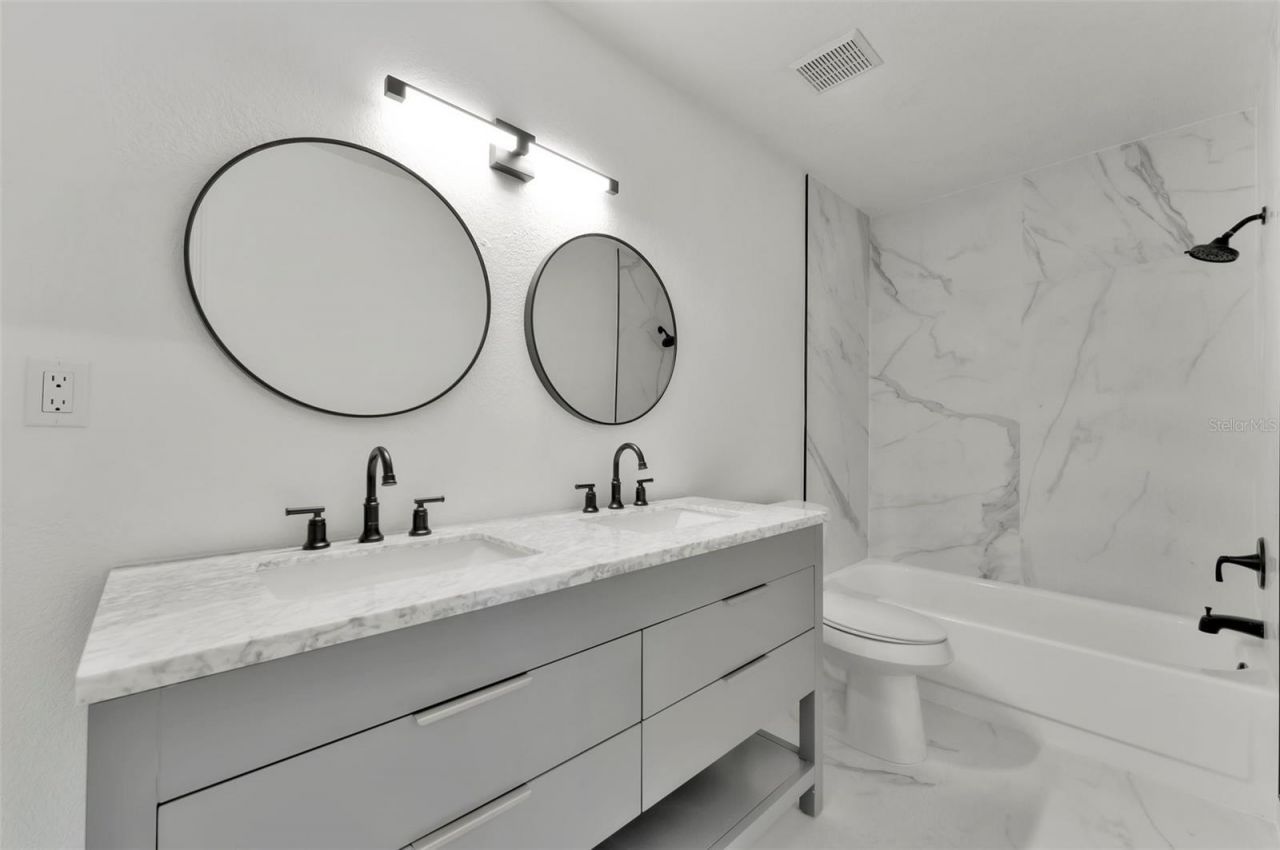 592 100th Avenue N, Unit 201, Saint Petersburg, FL 33702 Photo