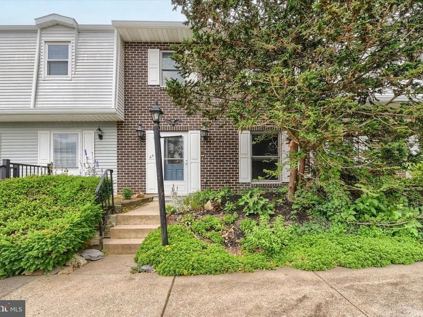 69 Drexel Place, New Cumberland, PA 17070 Main Photo