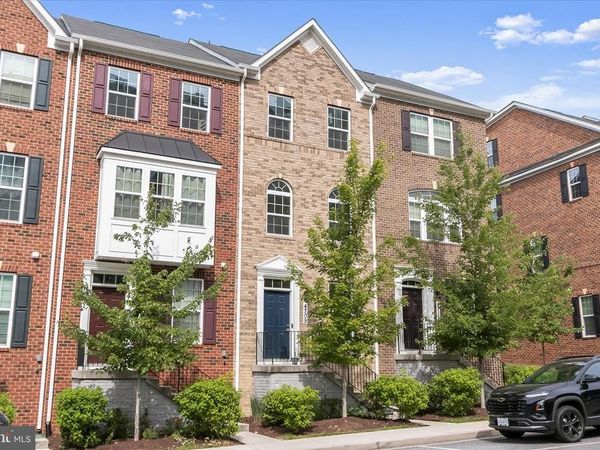 4709 CREST VIEW DRIVE, HYATTSVILLE, MD 20782