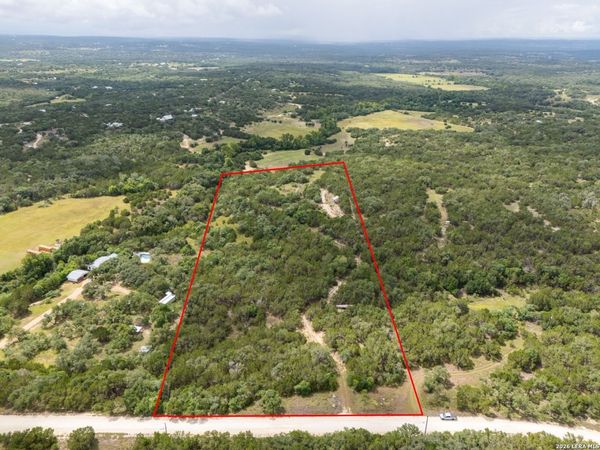 130 LOST CRK, Wimberley, TX 78676