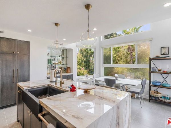 30 Reef Street, Unit 2, Marina Del Rey, CA 90292