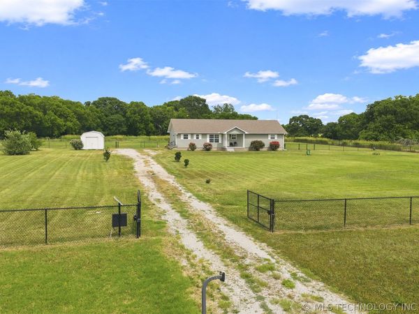 281 Olive Branch Drive , Springer, OK 73458