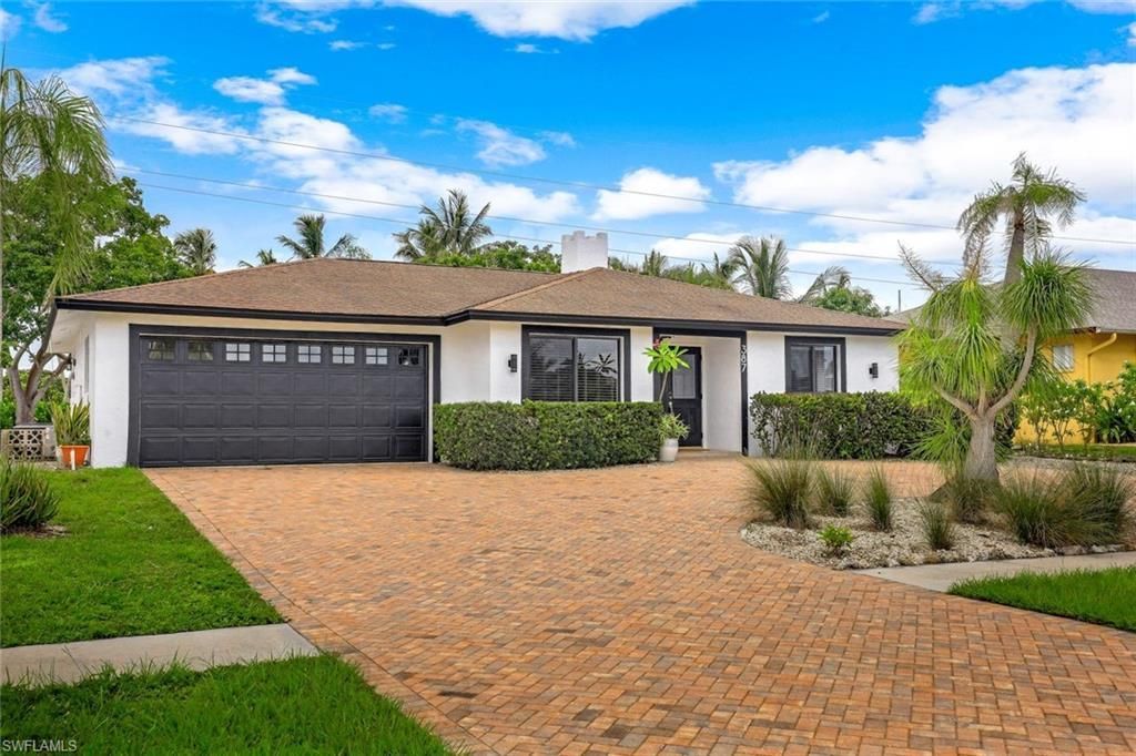 387 S Heathwood Dr , Marco Island, FL 34145 Photo