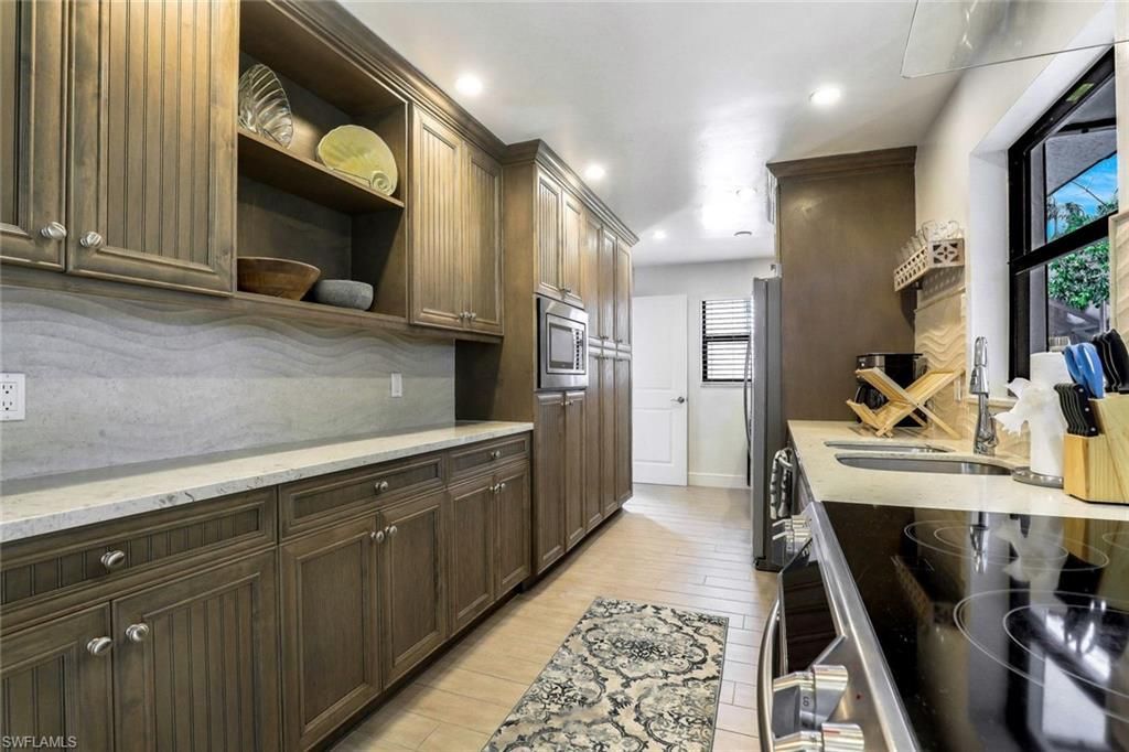 387 S Heathwood Dr , Marco Island, FL 34145 Photo