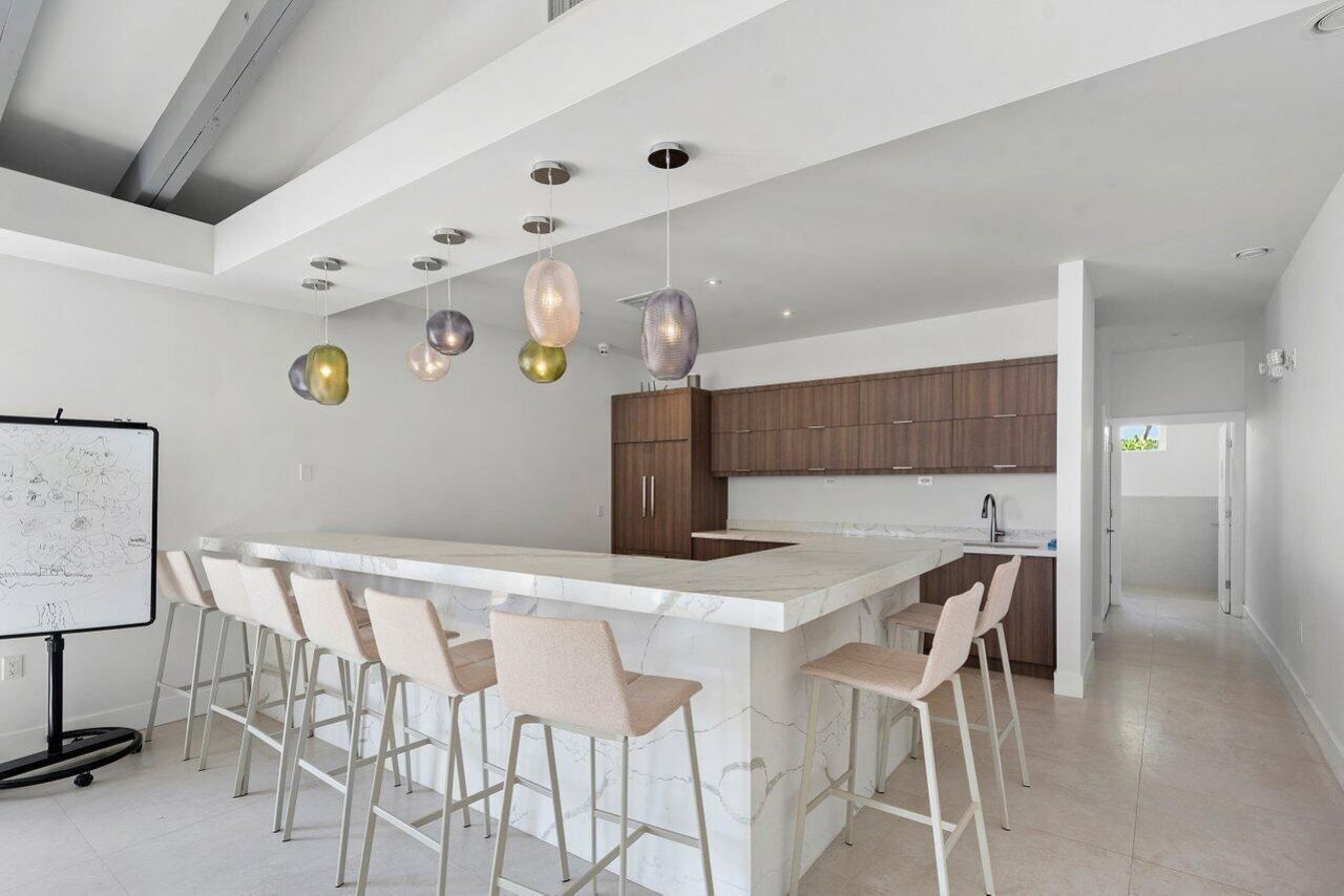 2457 Collins Avenue, Unit 504, Miami Beach, FL 33140 Photo