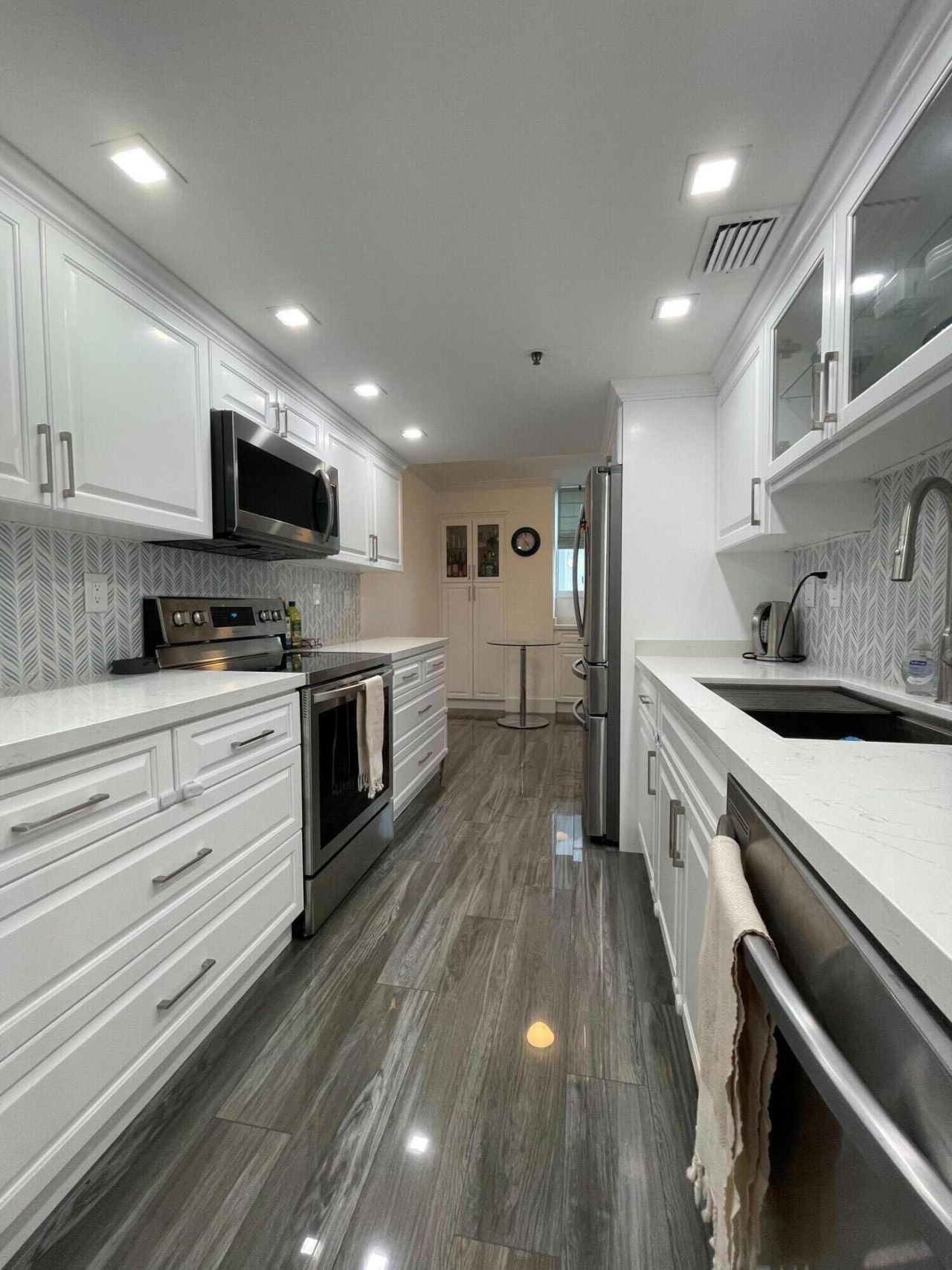 2457 Collins Avenue, Unit 504, Miami Beach, FL 33140 Photo