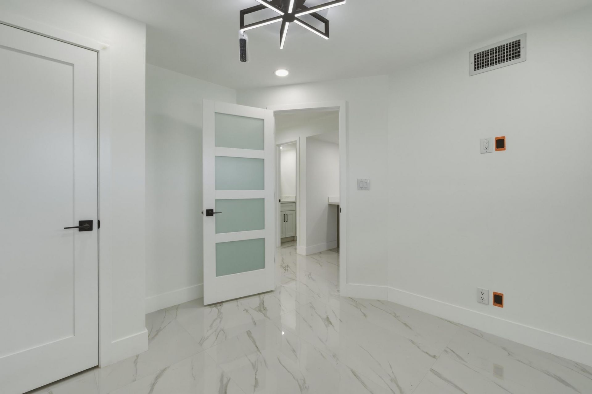 8970 S Hollybrook Boulevard, Unit 205, Pembroke Pines, FL 33025 Photo