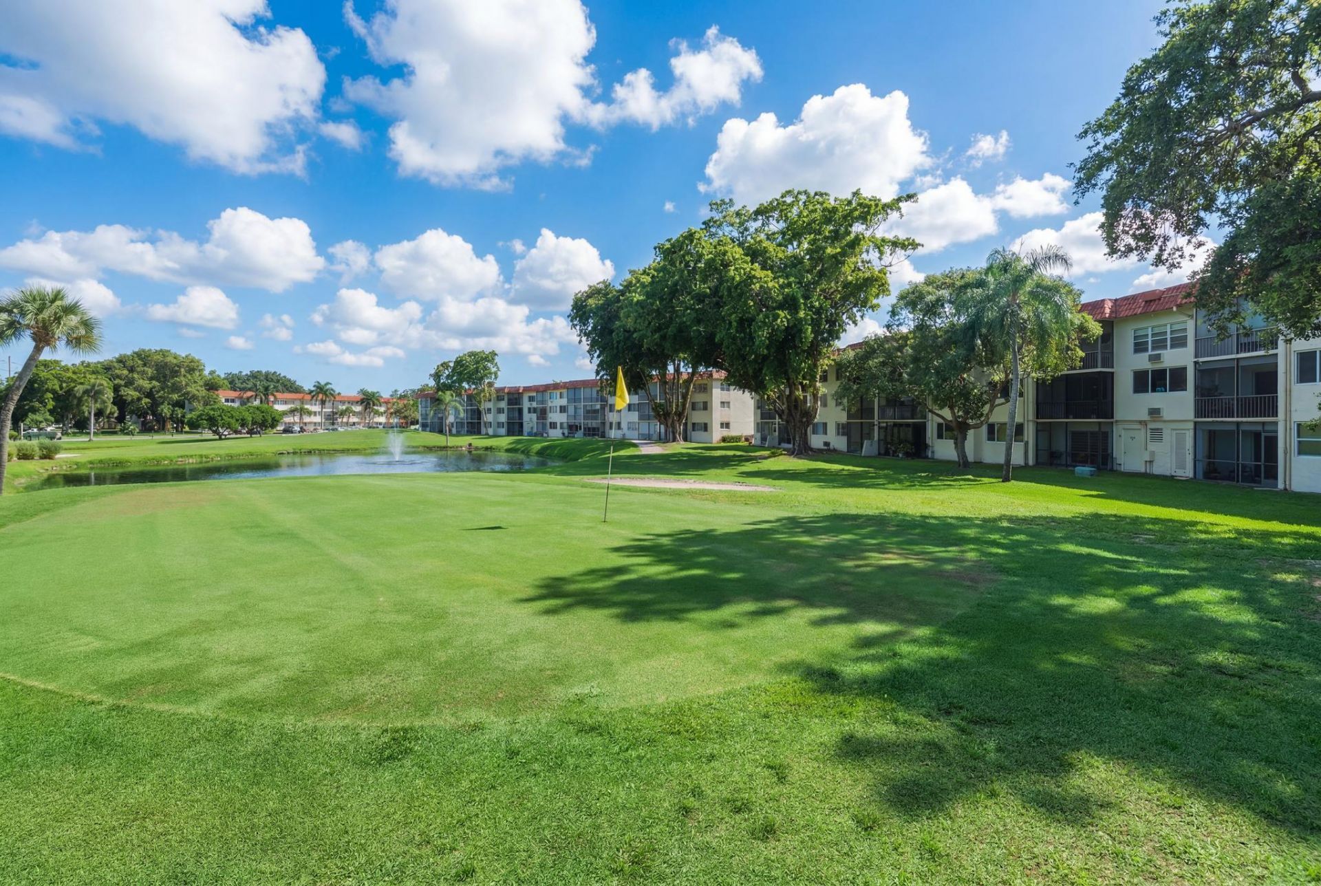 8970 S Hollybrook Boulevard, Unit 205, Pembroke Pines, FL 33025 Photo