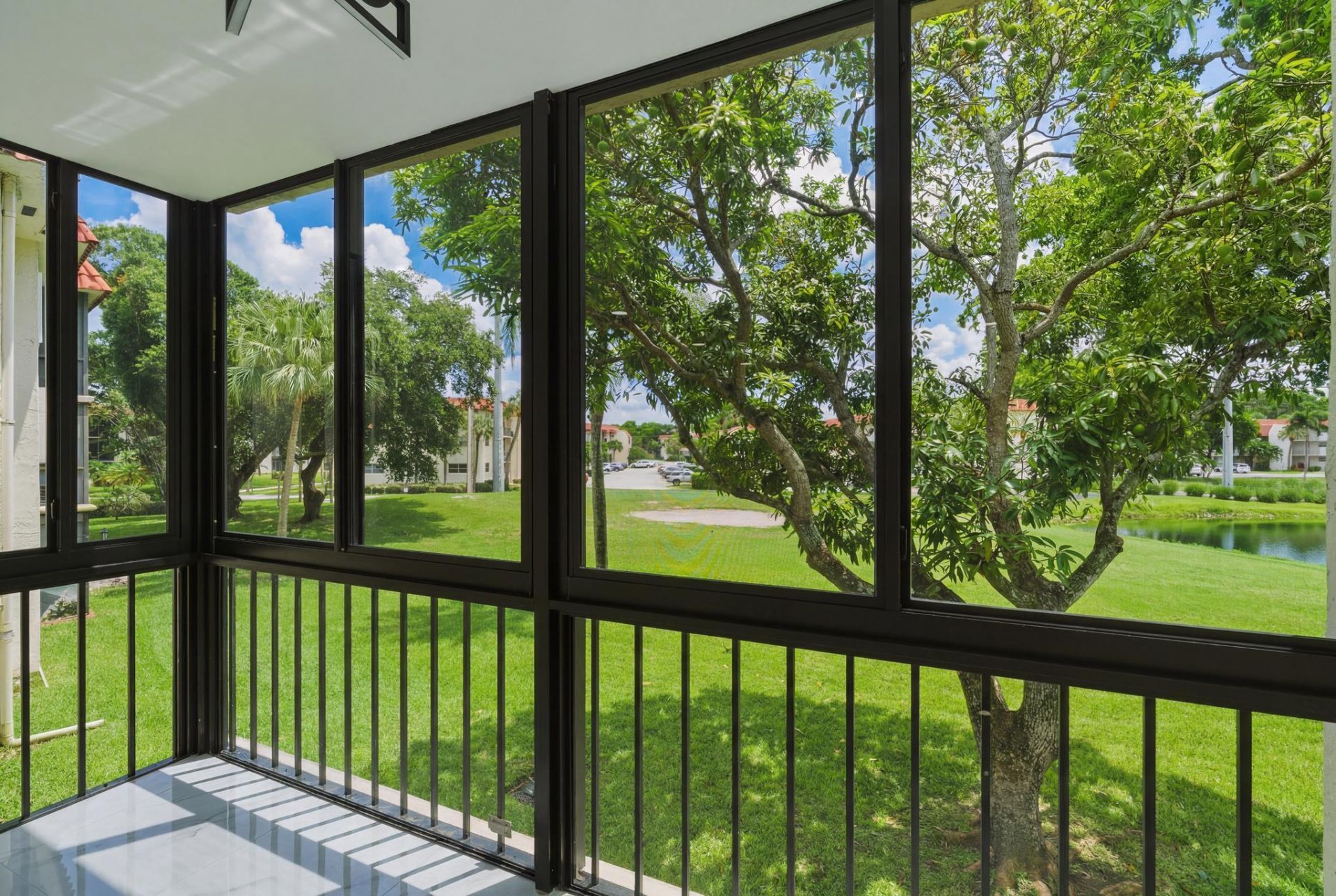 8970 S Hollybrook Boulevard, Unit 205, Pembroke Pines, FL 33025 Photo