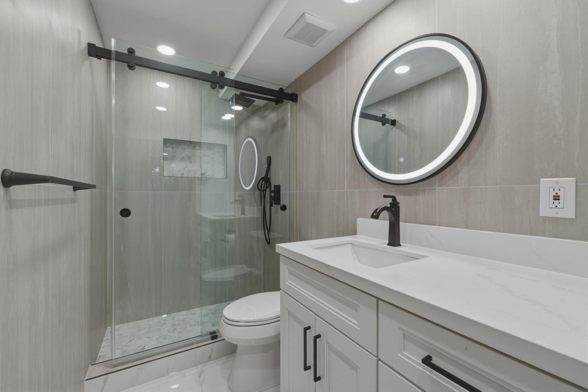 8970 S Hollybrook Boulevard, Unit 205, Pembroke Pines, FL 33025 Photo