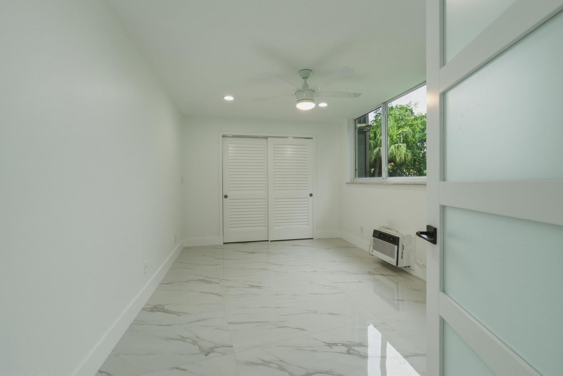 8970 S Hollybrook Boulevard, Unit 205, Pembroke Pines, FL 33025 Photo