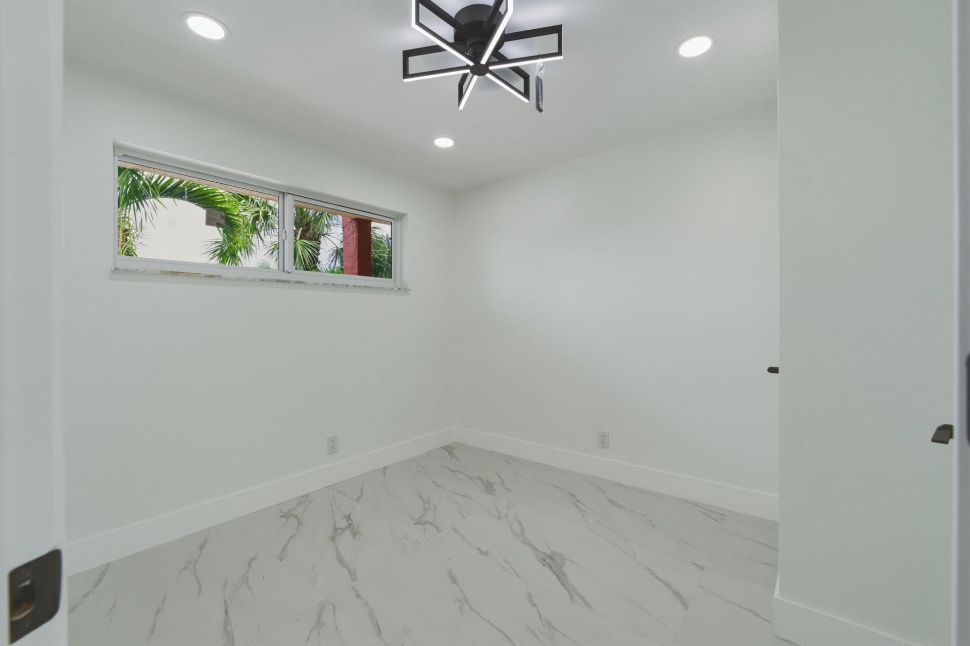 8970 S Hollybrook Boulevard, Unit 205, Pembroke Pines, FL 33025 Photo