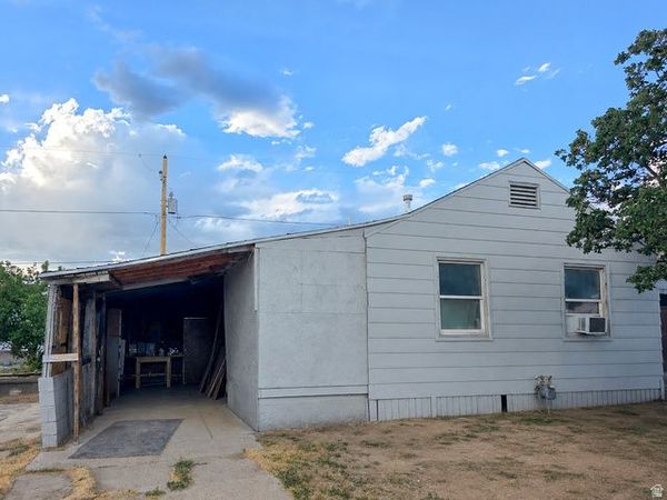 157 BERKLEY AVE, East Carbon, UT 84520
