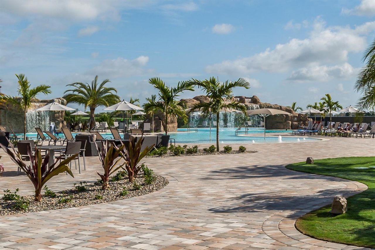 17637 Gawthrop Drive, Unit 104, Bradenton, FL 34211 Photo