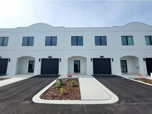 4351 CAMBIO GARDENS COURT , TAMPA, FL 33610