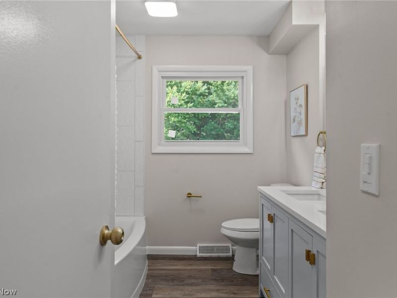 1709 Berna Road, Green, OH 44312 Photo 19